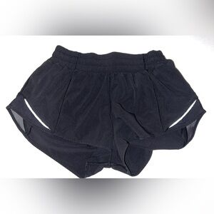 lululemon low rise hotty hot 2.5”
